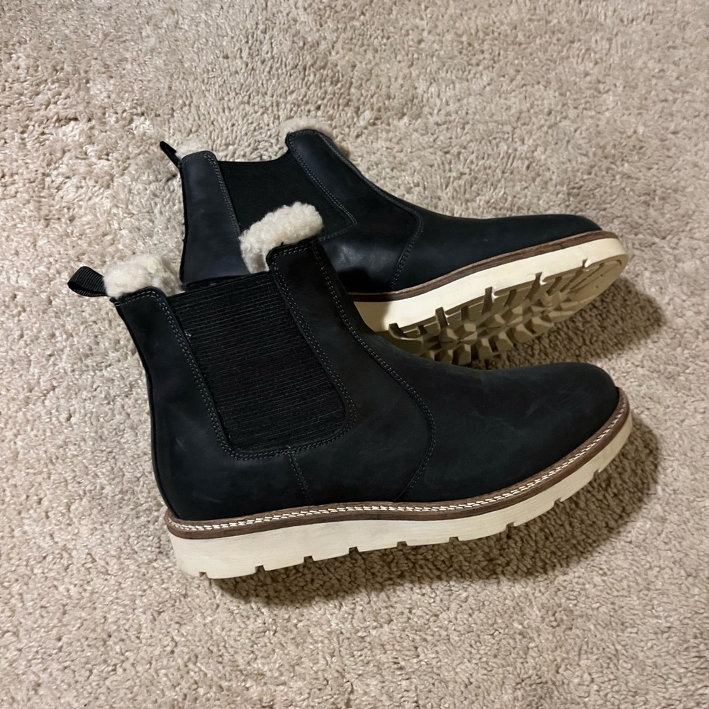 Alpine Design Black Ankle Boots with Cream Sole